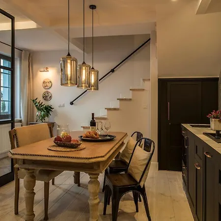 Apartament Wawrzyn *